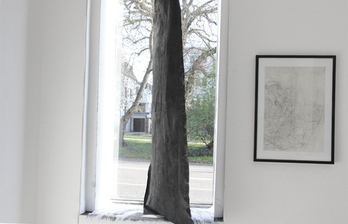 Schwer Schwarz Schwebend